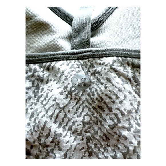 RBX Grey White Printed Adjustable T Strap Sports Bra Size Medium - Picture 6 of 9